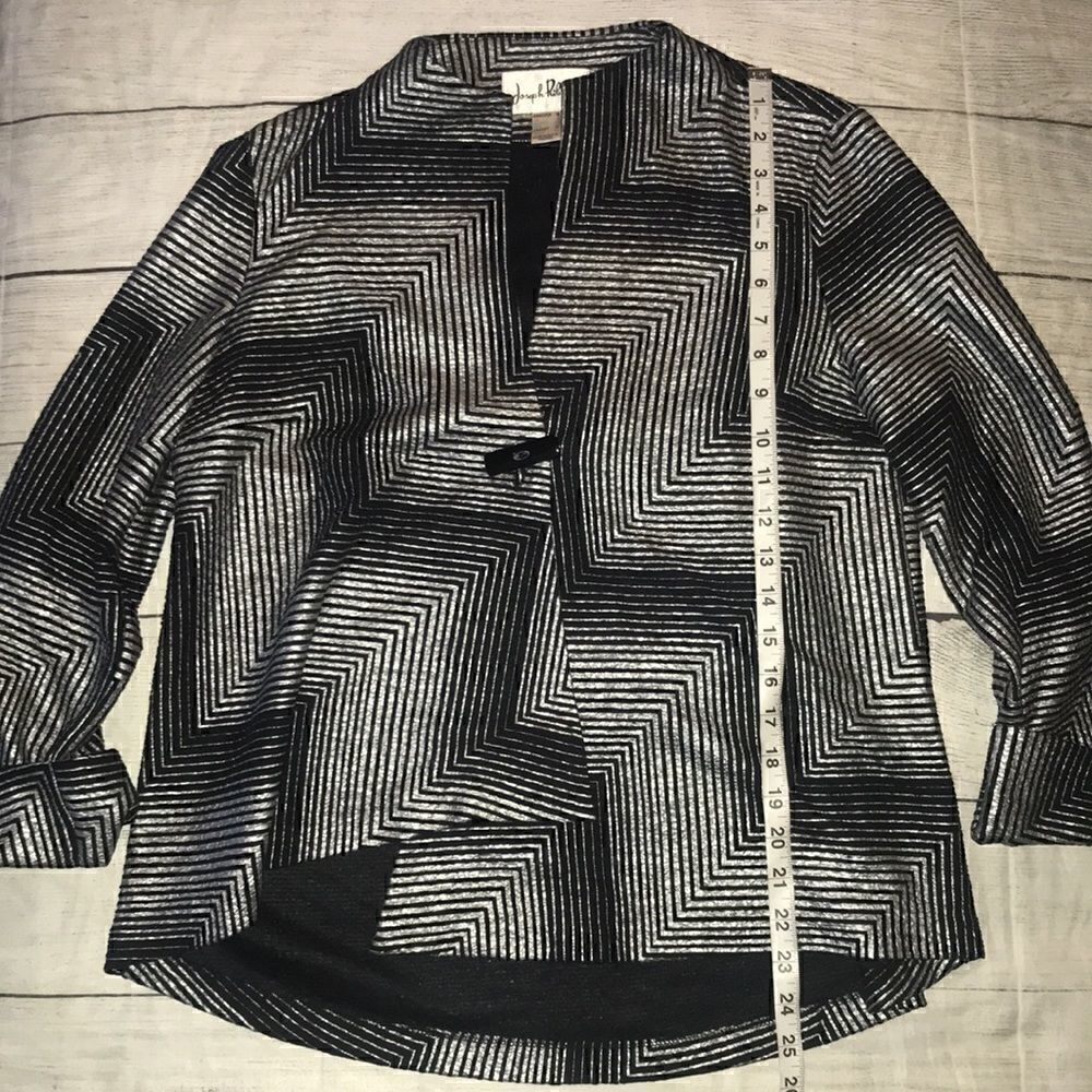 Joseph Ribkoff Jacket Asymmetrical One-Button - Picture 5 of 7
